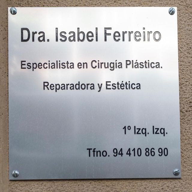 Placa de la clínica